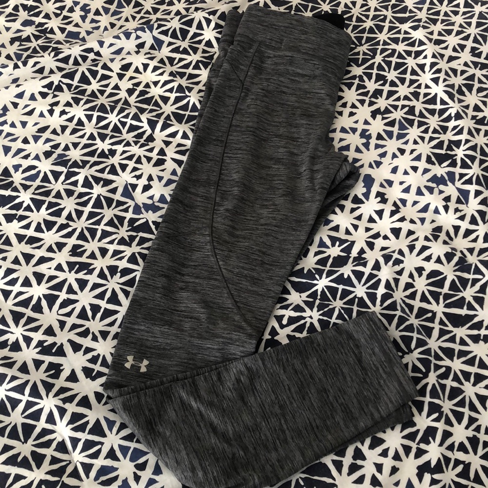 Under Armour grey heathered leggings